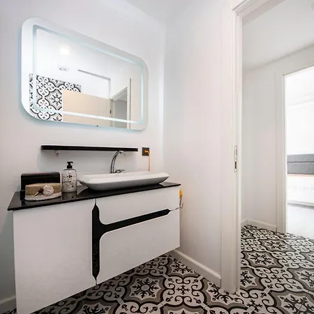 Unique House With Backyard And Walking Distance To The In Bodrum, Mugla Apartman *